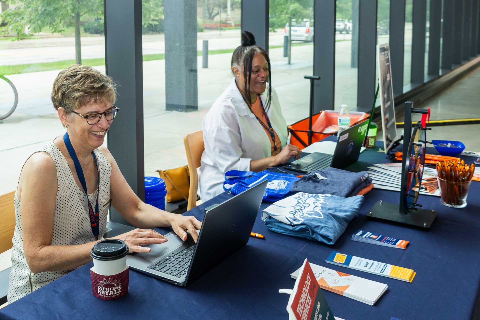 Two volunteers volunteering at CIF during Tech Points